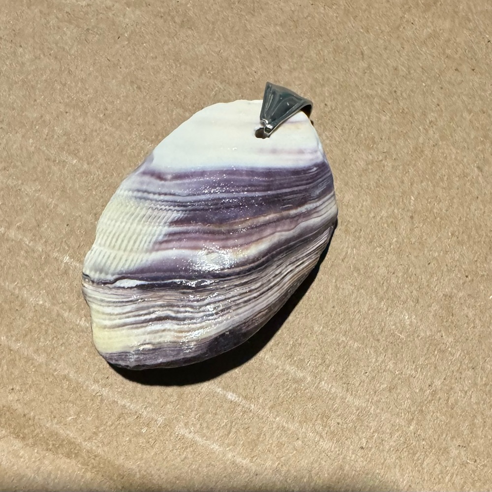 Beach Wampum shell pendant